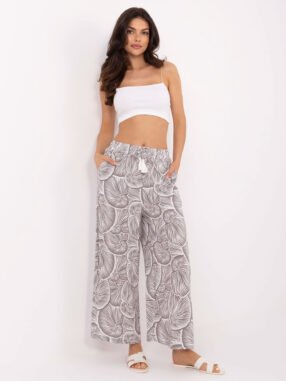 Beige summer trousers with print