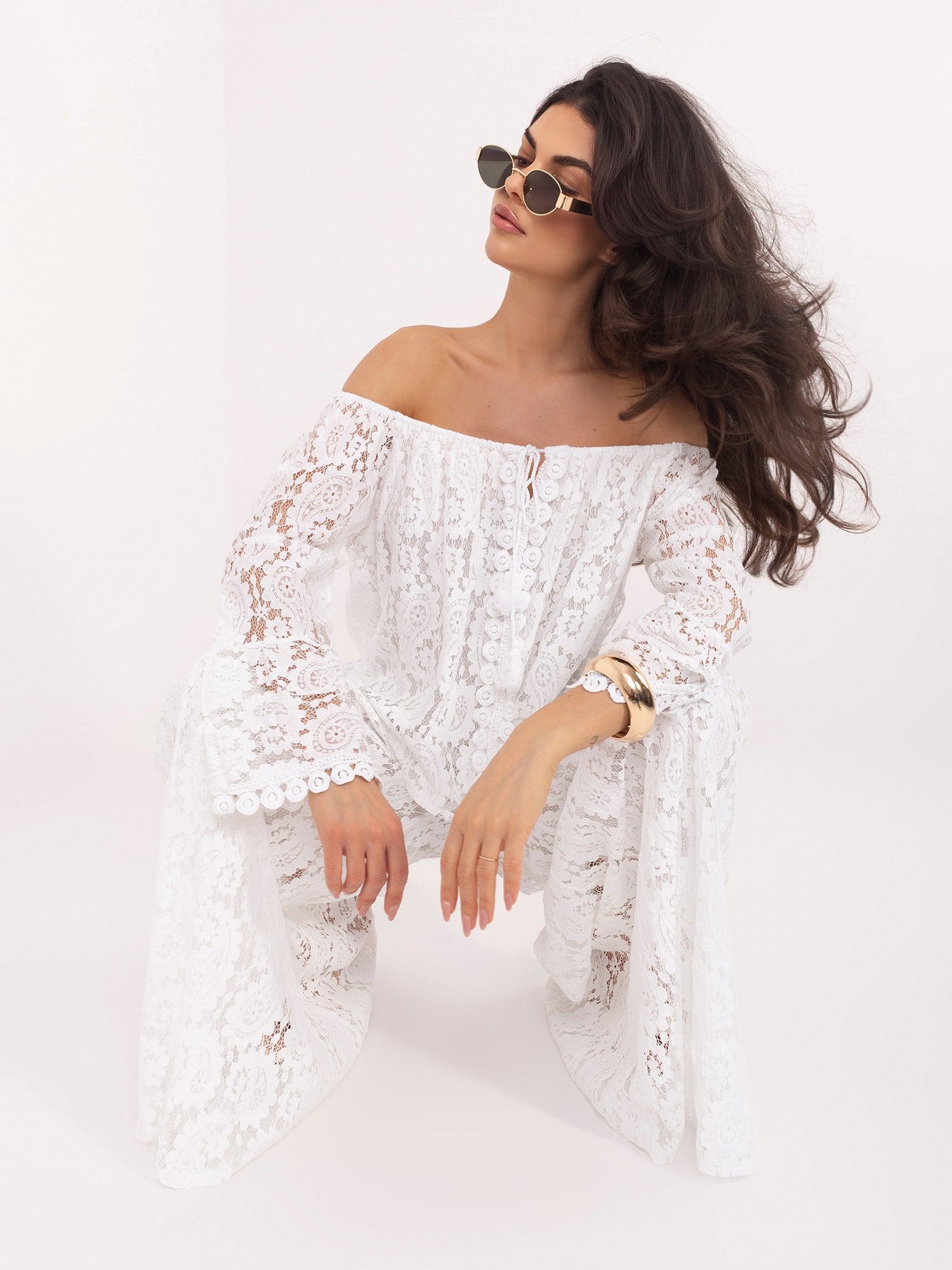White lace blouse with tie detail - Image 3