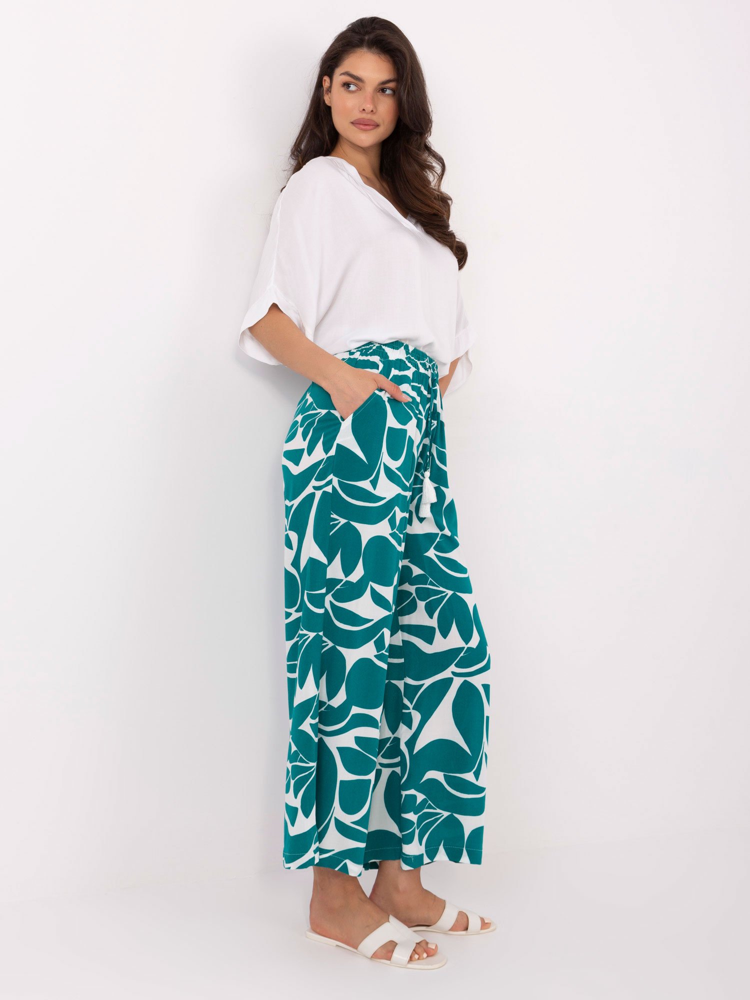 Green summer trousers with print - Image 3