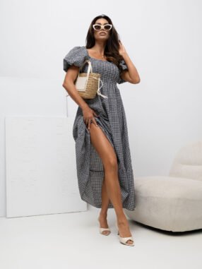Alternative view of Black Spanish dress with ruffles
