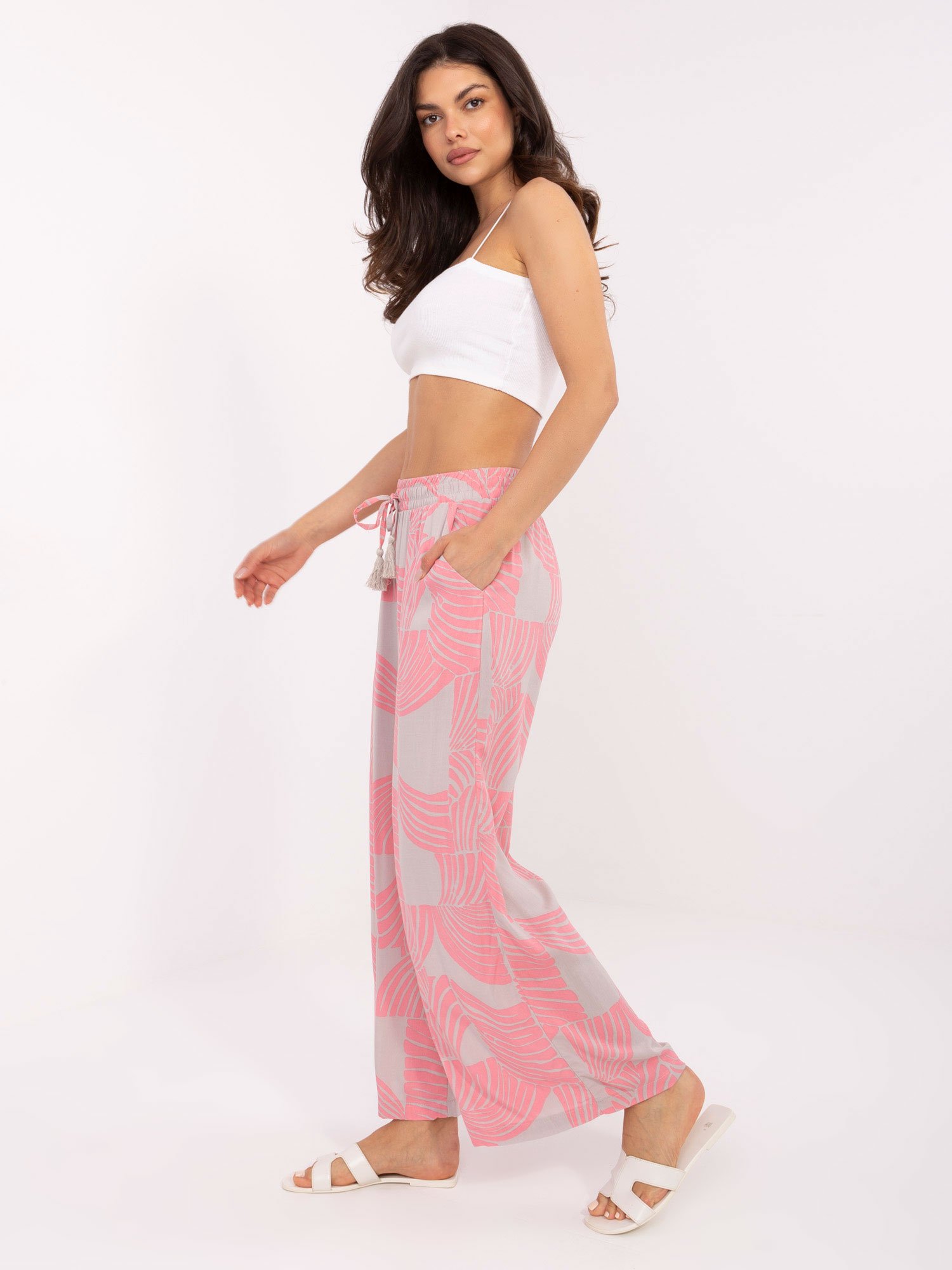 Pink summer trousers with print - Image 3