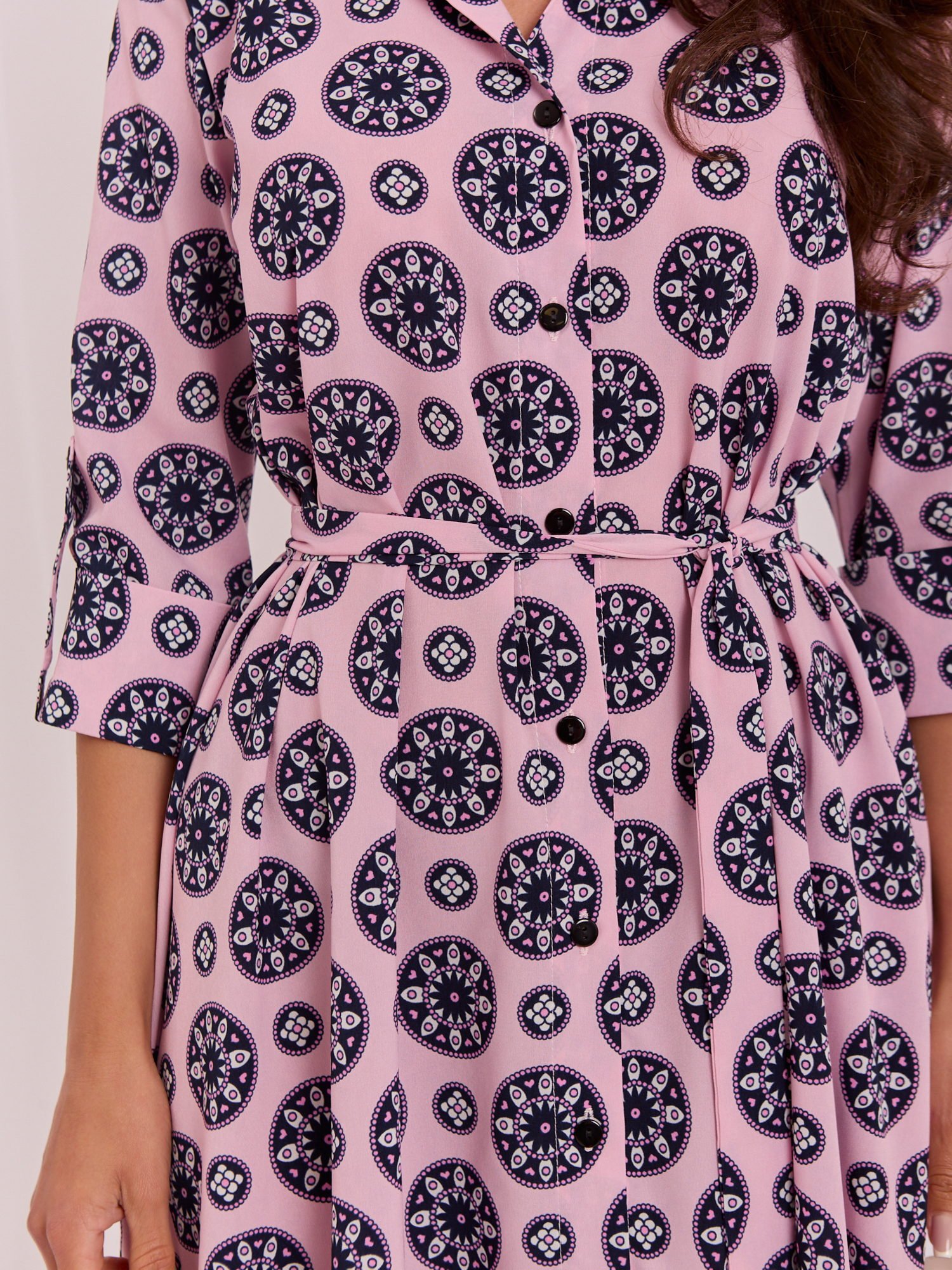 Light pink flared dress with a collar - Image 3