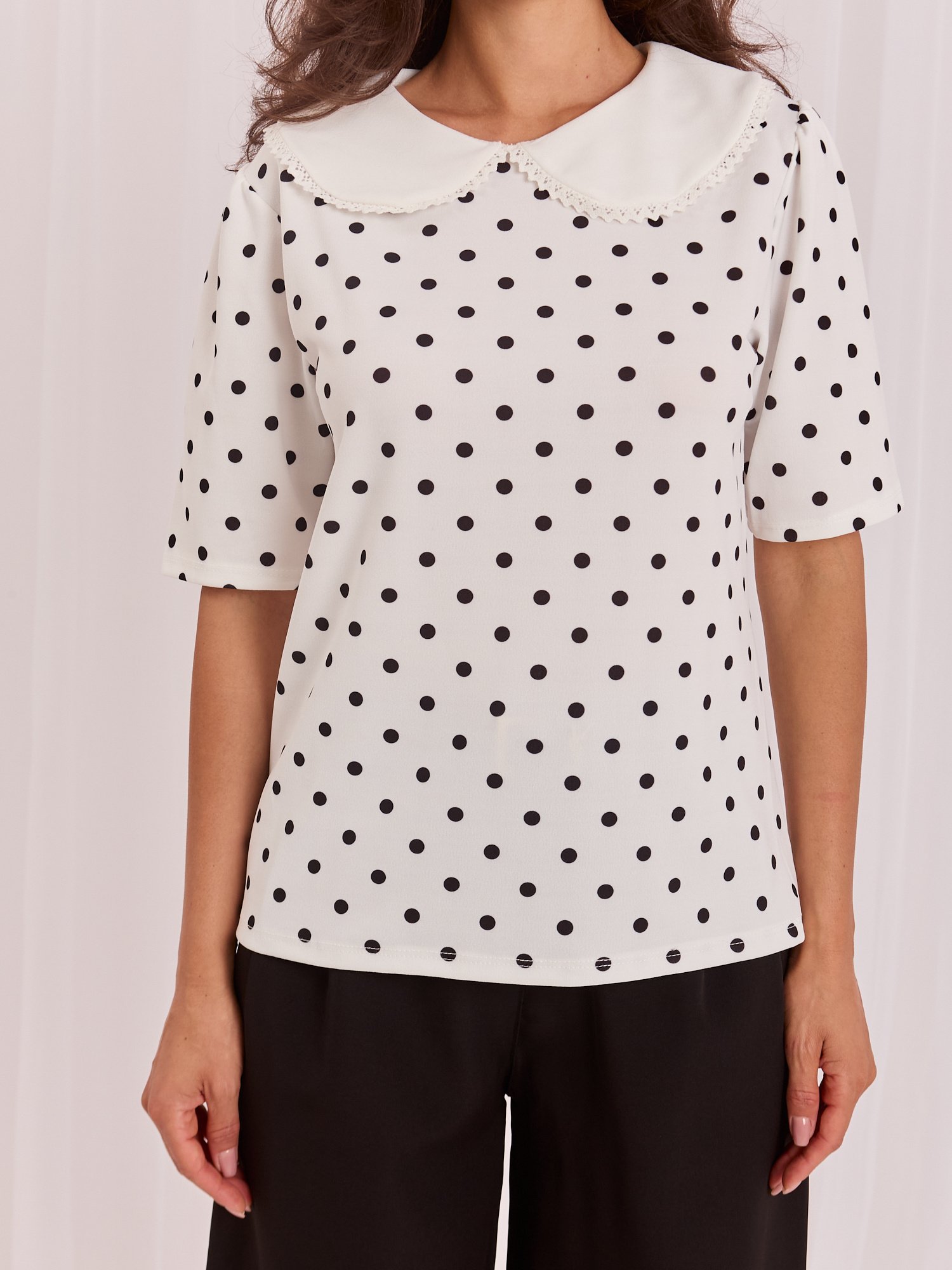 White elegant polka dot blouse. - Image 2