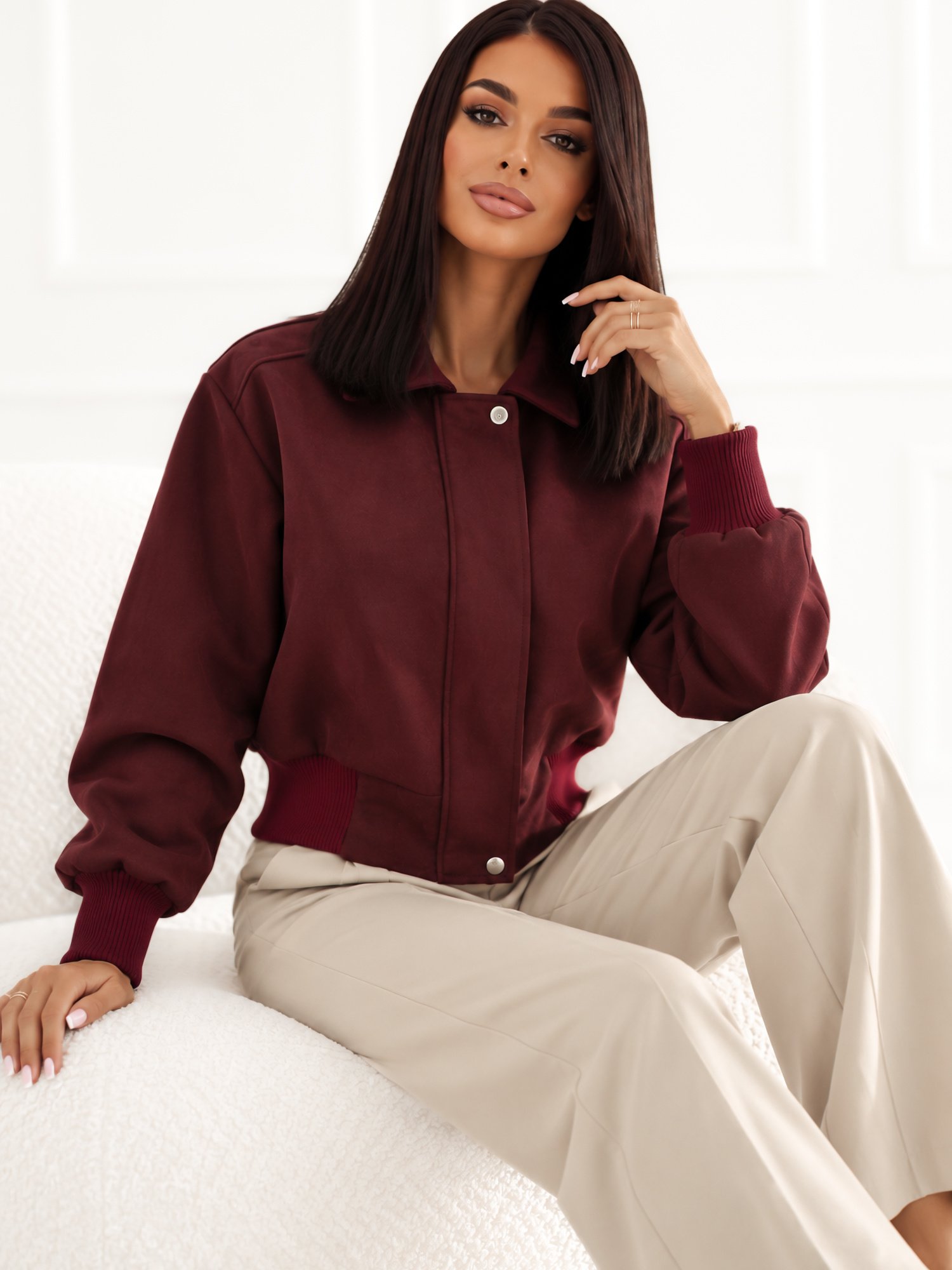 Burgundy jacket with imitation suede and a wide cuff