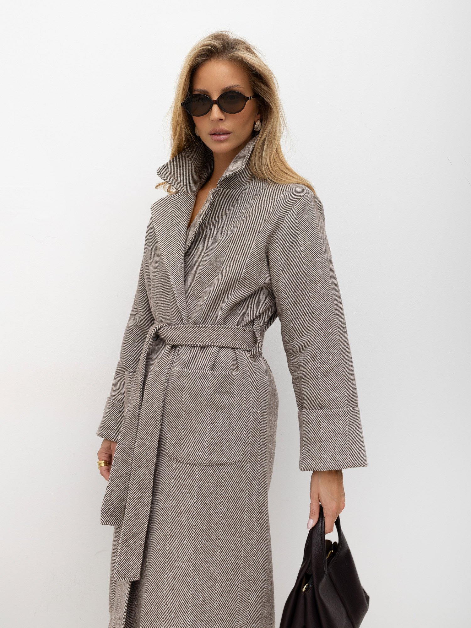 Women's brown and ecru oversized herringbone coat - Image 2