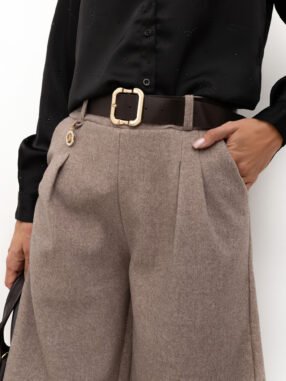 Alternative view of Fango elegant Bermuda shorts with a belt RUE PARIS