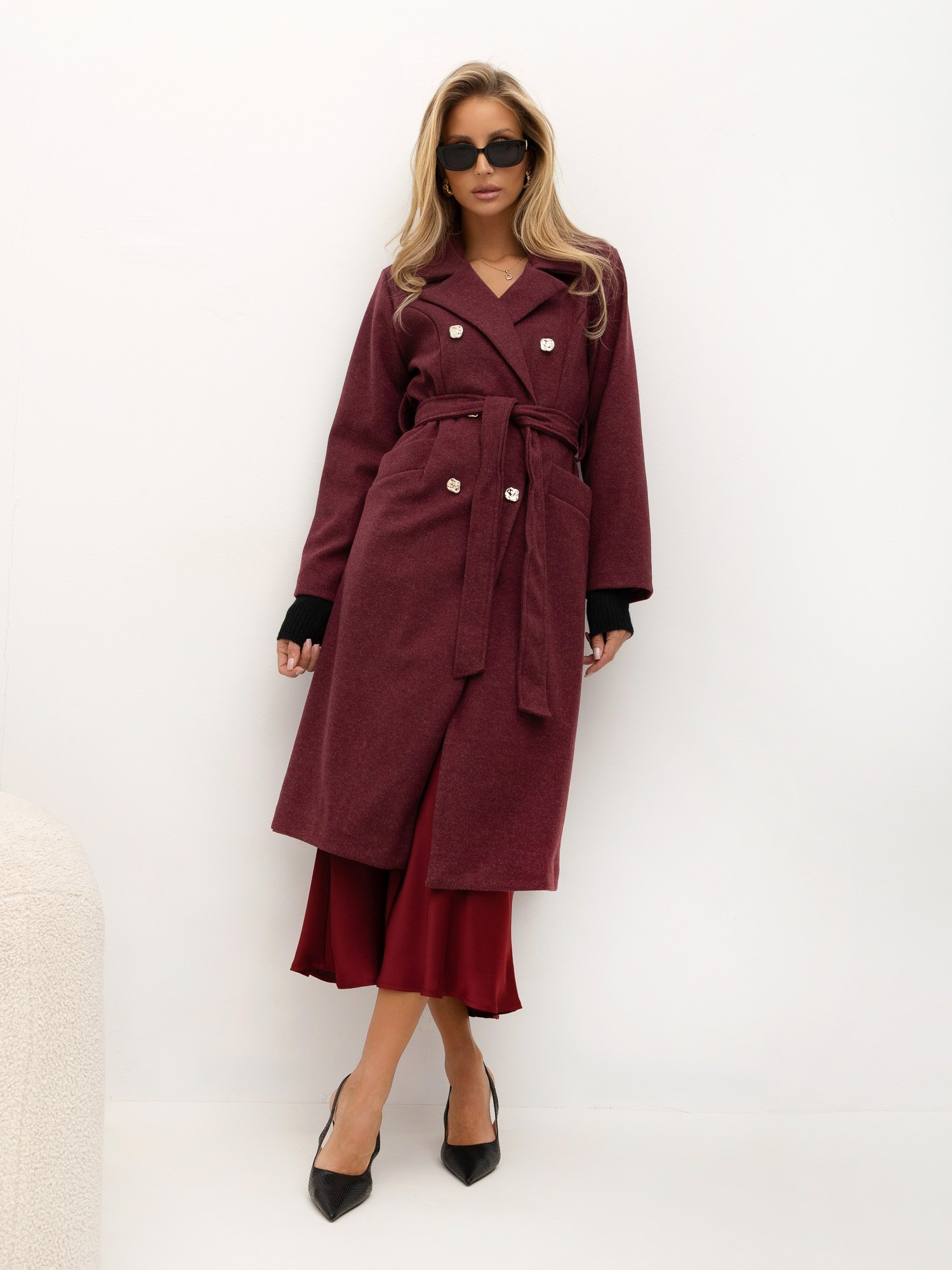 Elegant burgundy coat with a tie belt - Image 5