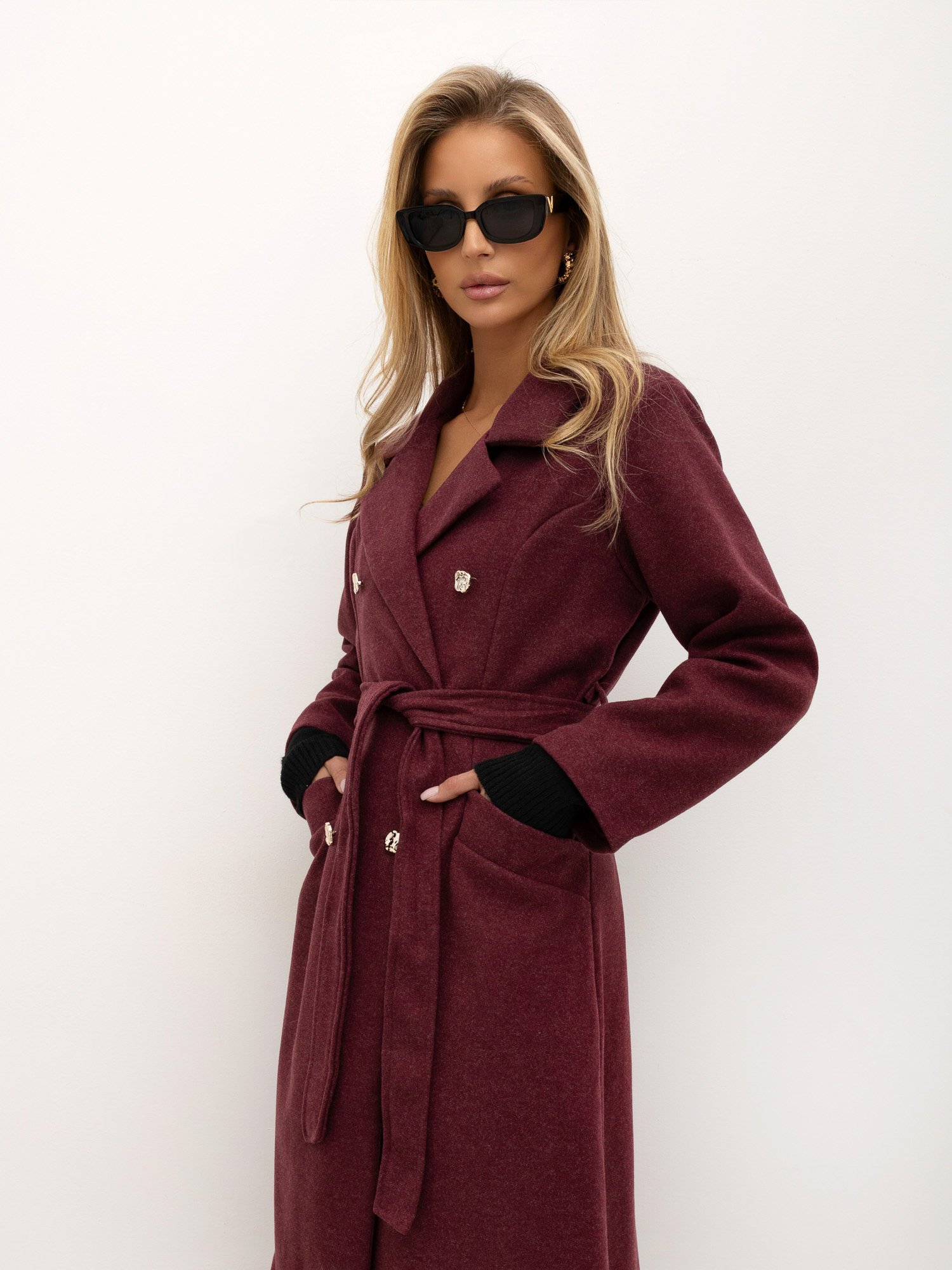 Elegant burgundy coat with a tie belt - Image 3