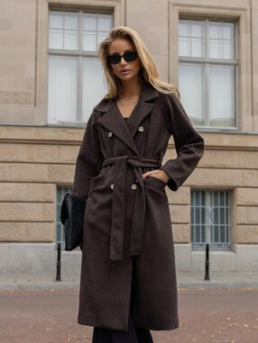 Elegant brown coat with a tie belt